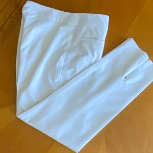 White Talbots Petites Heritage Size 2P Capri Pants
